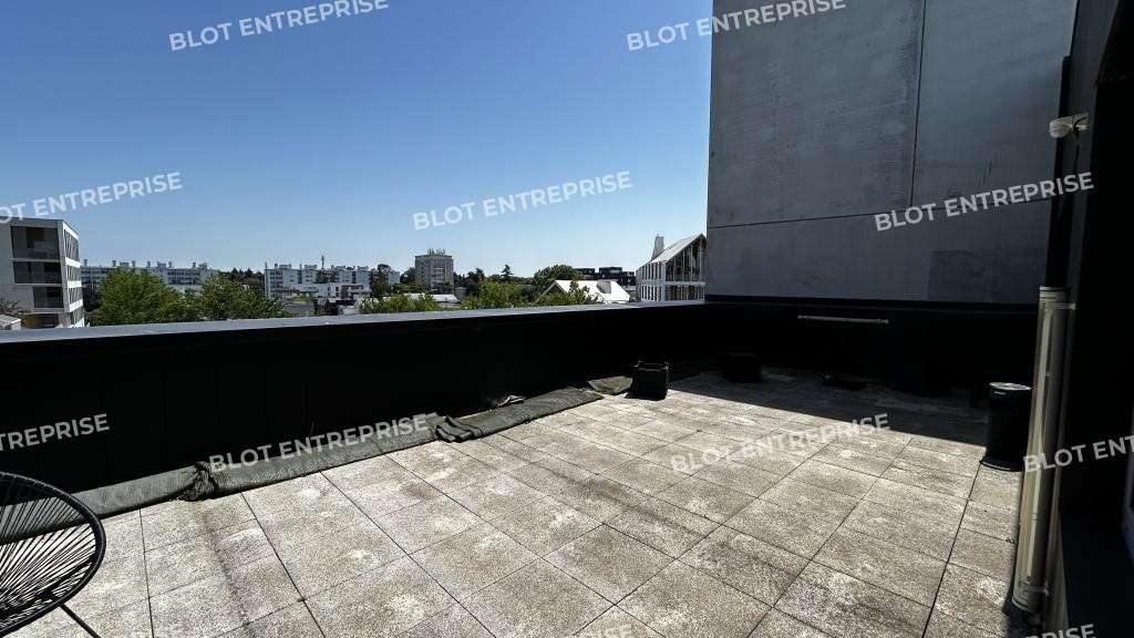 A louer bureaux 365m² accès optimal à Rennes