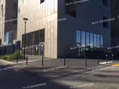 A LOUER - BUREAUX VITRINE NEUFS - 150 m² RENNES