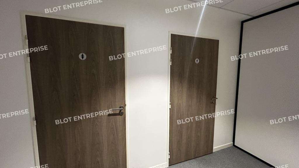A LOUER - BUREAUX 295 m² - RENNES