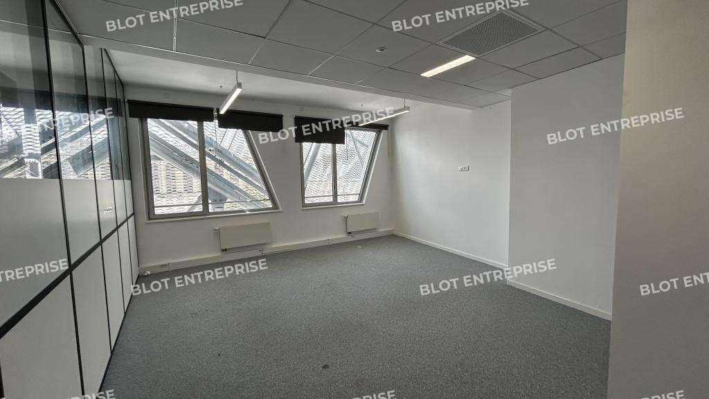 A LOUER - BUREAUX 295 m² - RENNES