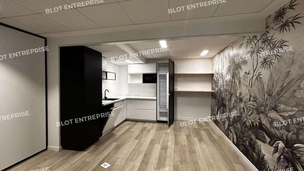 A LOUER - BUREAUX 295 m² - RENNES