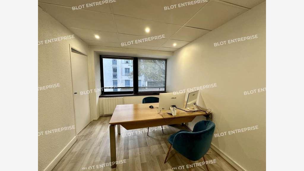 A LOUER - BUREAUX 70 m² - RENNES