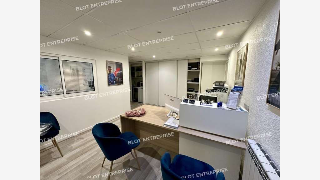 A LOUER - BUREAUX 70 m² - RENNES