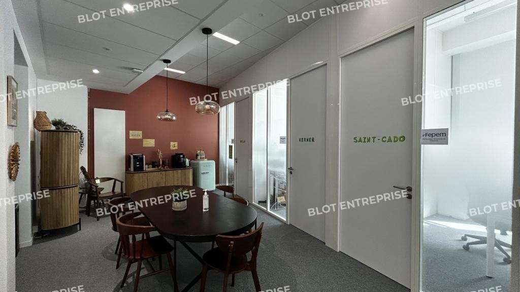 A LOUER - BUREAUX 243 m² RENNES GARE