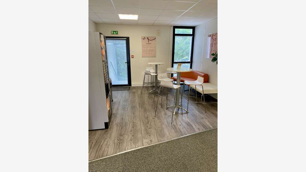 Bureaux 228m² R+1 à louer à Rennes