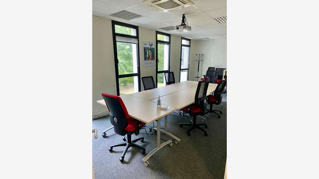 Bureaux 228m² R+1 à louer à Rennes