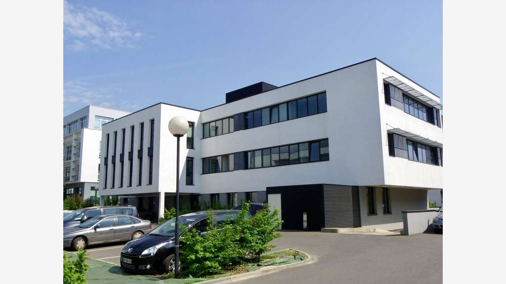 Bureaux 228m² R+1 à louer à Rennes