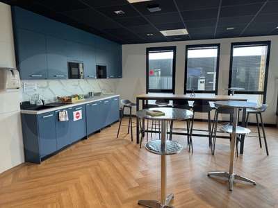 A louer plateau ERP5 aménagé et cloisonné à Rennes