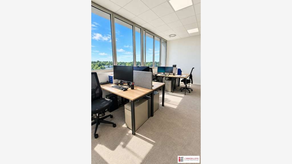Bureaux de 40m² à louer en zone tertiaire à Rennes