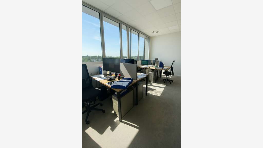 Bureaux de 40m² à louer en zone tertiaire à Rennes