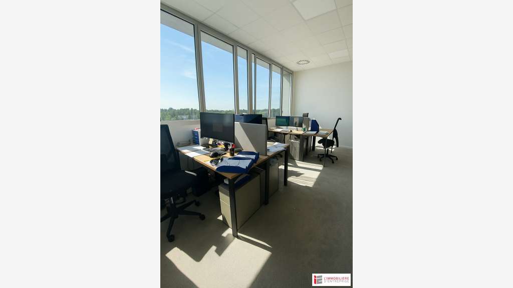Bureaux de 40m² à louer en zone tertiaire à Rennes