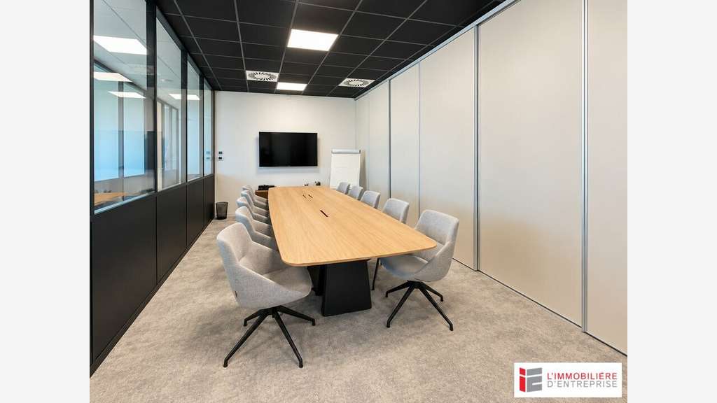 Bureaux de 40m² à louer en zone tertiaire à Rennes