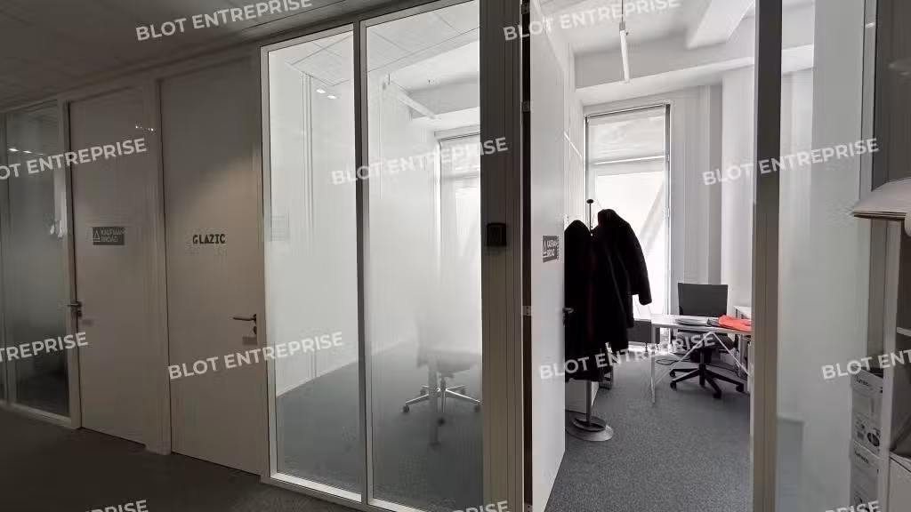 A louer bureaux 243m² PMR à Rennes gare TGV