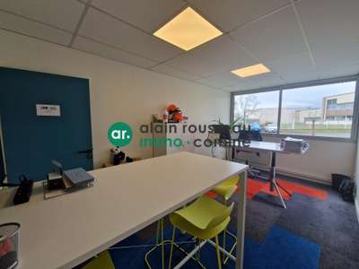 A louer bureaux lumineux rénovés 129m² à Beaucouzé