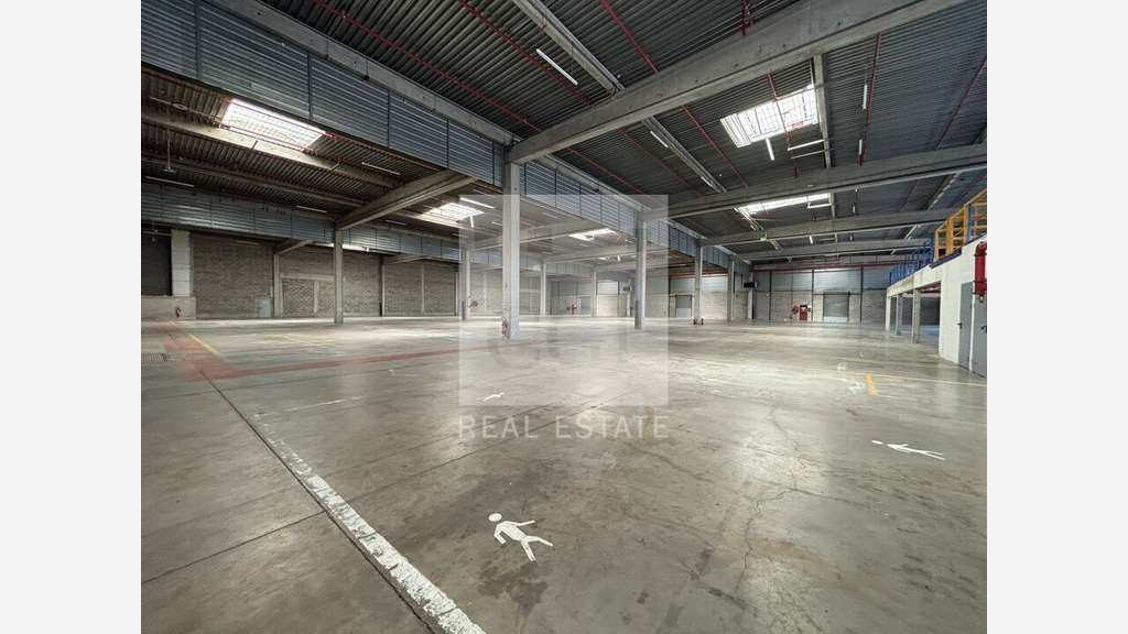 A louer bureaux 1827m² Vénissieux Parc Moulin Vent