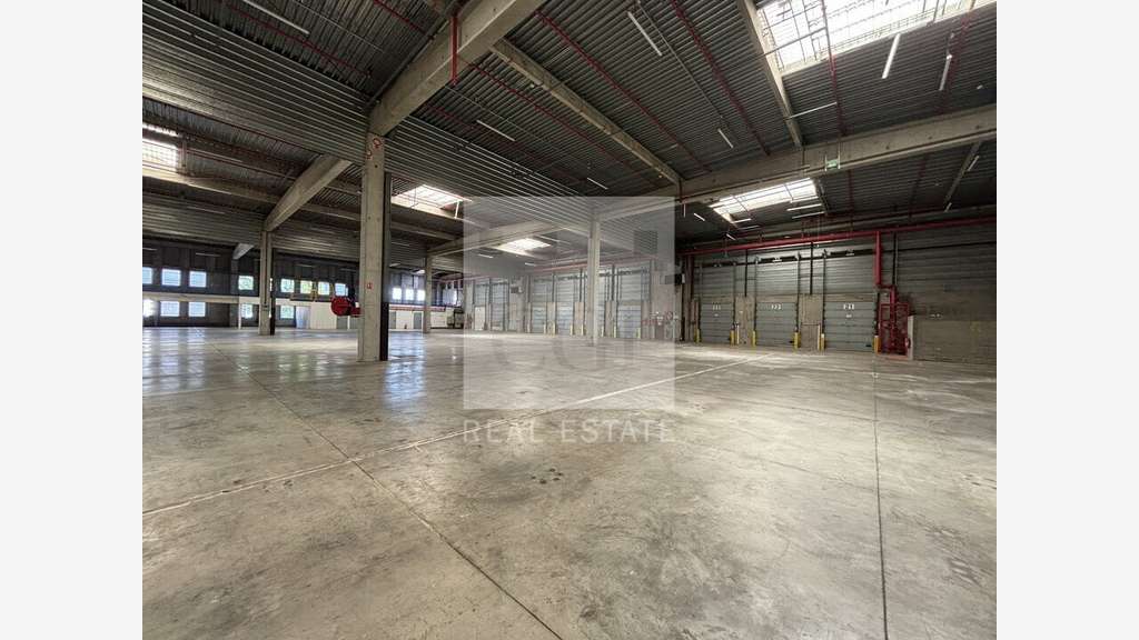 A louer bureaux 1827m² Vénissieux Parc Moulin Vent