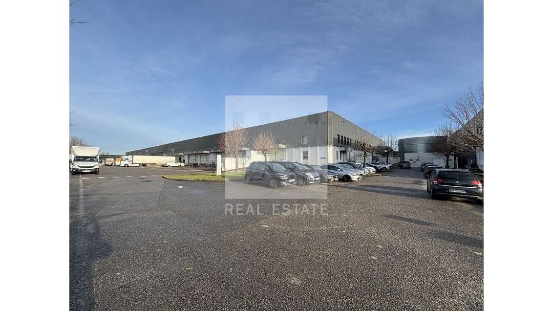 A louer bureaux 1827m² Vénissieux Parc Moulin Vent