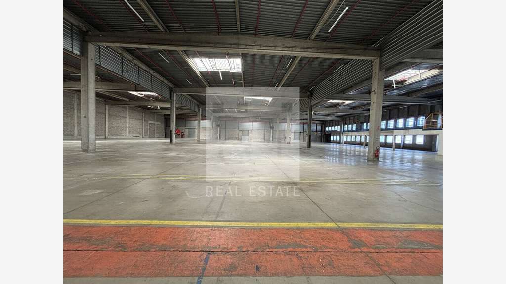 A louer bureaux 1827m² Vénissieux Parc Moulin Vent