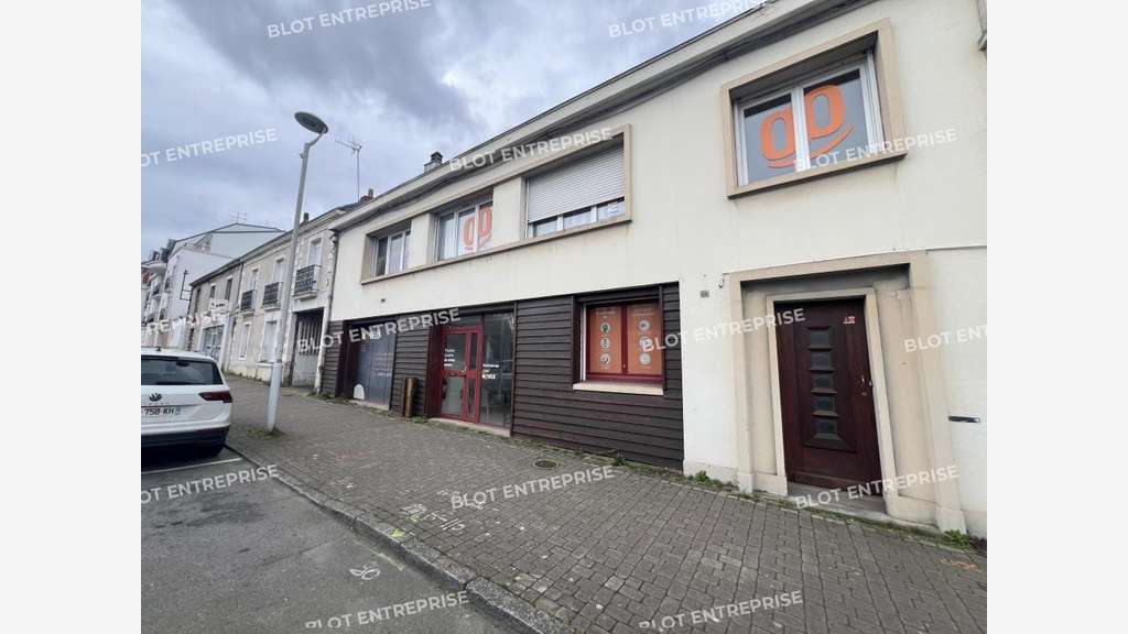 A louer bureaux 200m² à Rezé