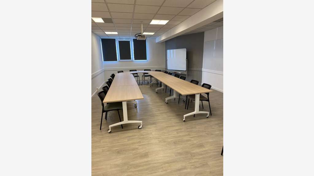À louer bureaux de 18 à 89m² à Rezé
