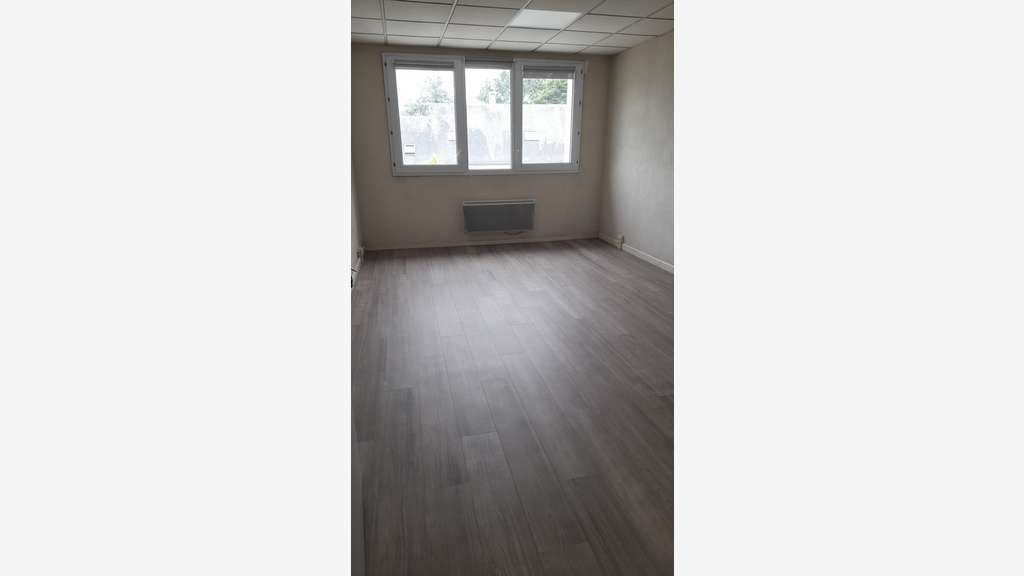 À louer bureaux de 18 à 89m² à Rezé