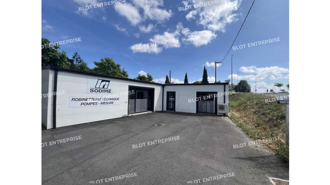 A louer bâtiment indépendant bureaux 240m² à Rezé