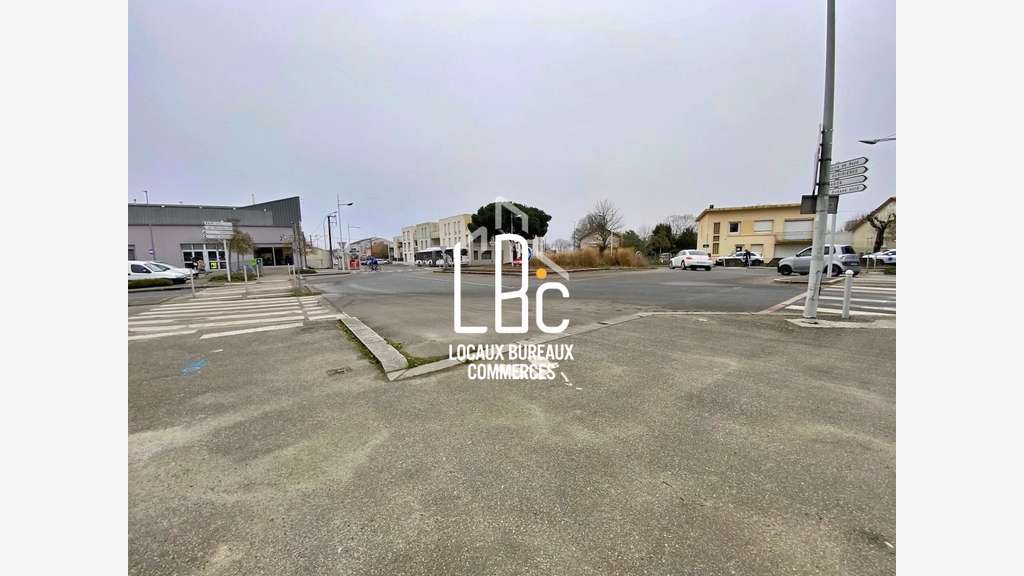 A louer bureaux neufs 48m² Rezé Rd-Pt de la Carre