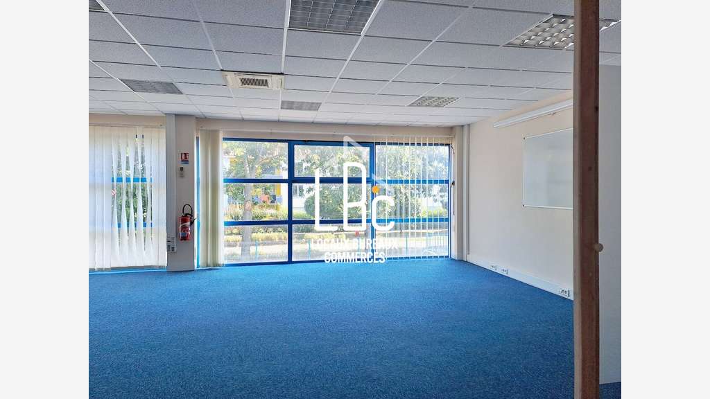 Plateau de bureaux 86m² à louer à Rezé