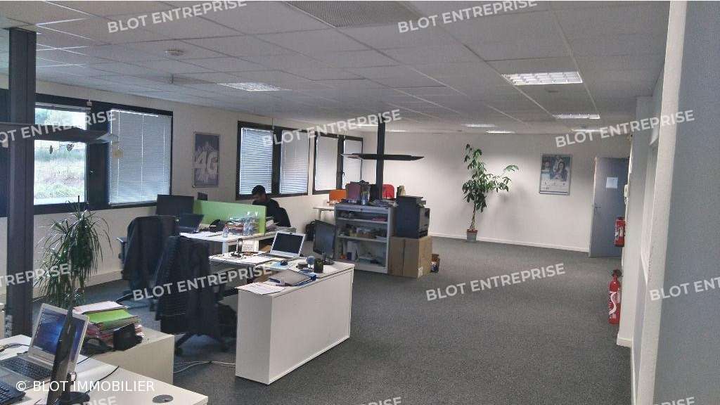 A louer bureaux de 214,10m² à Rezé Nantes SUD