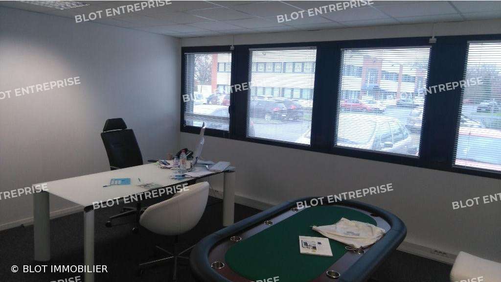 A louer bureaux de 214,10m² à Rezé Nantes SUD