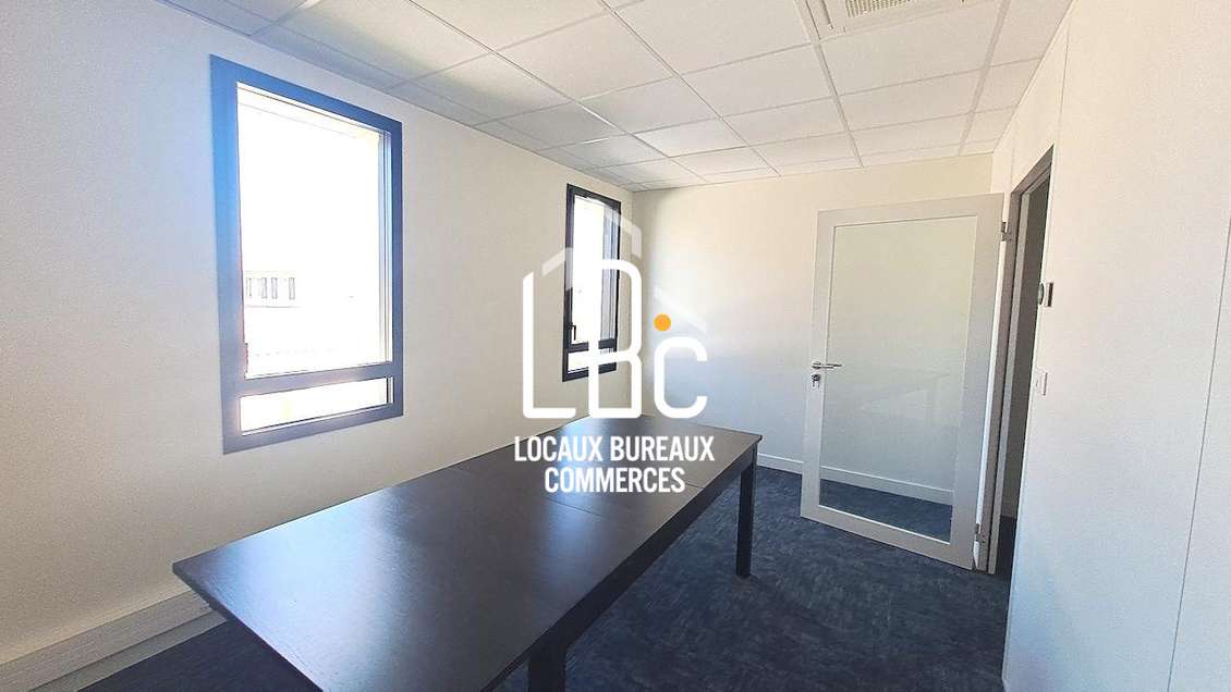 A louer bureau 71m² Rezé accès rapide périphérique