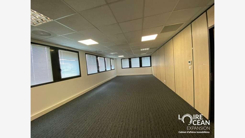 Opportunité bureaux 430m² à louer à Rezé