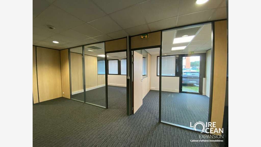 Opportunité bureaux 430m² à louer à Rezé