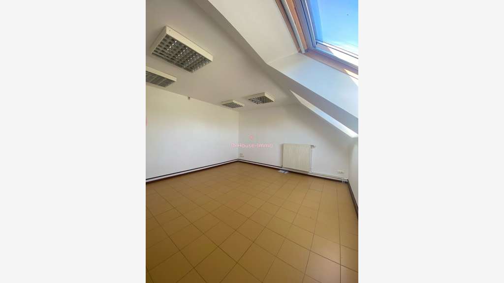 Bureau Lumineux & Climatisé 20m² à Rieulay  