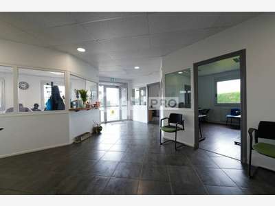 A louer bureaux 250m² à Rillieux-la-Pape