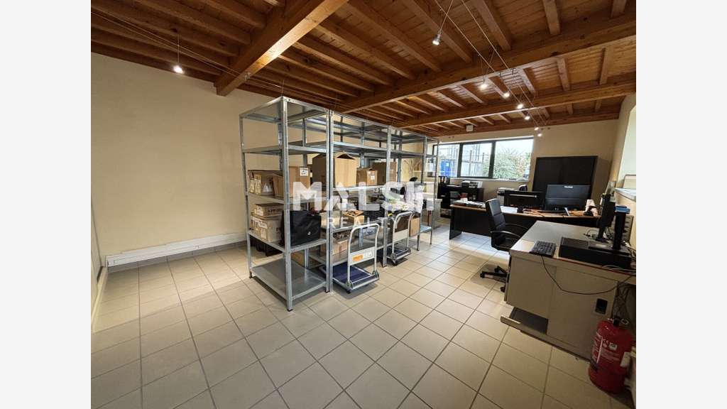 Bureaux 110m² à louer à Rillieux-la-Pape