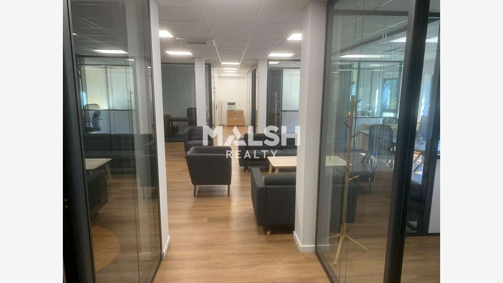 A louer bureaux 205m² à Rillieux la Pape
