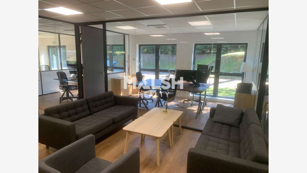 A louer bureaux 205m² à Rillieux la Pape