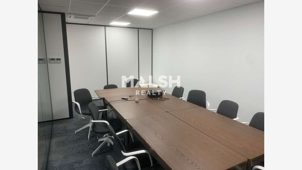 A louer bureaux 205m² à Rillieux la Pape