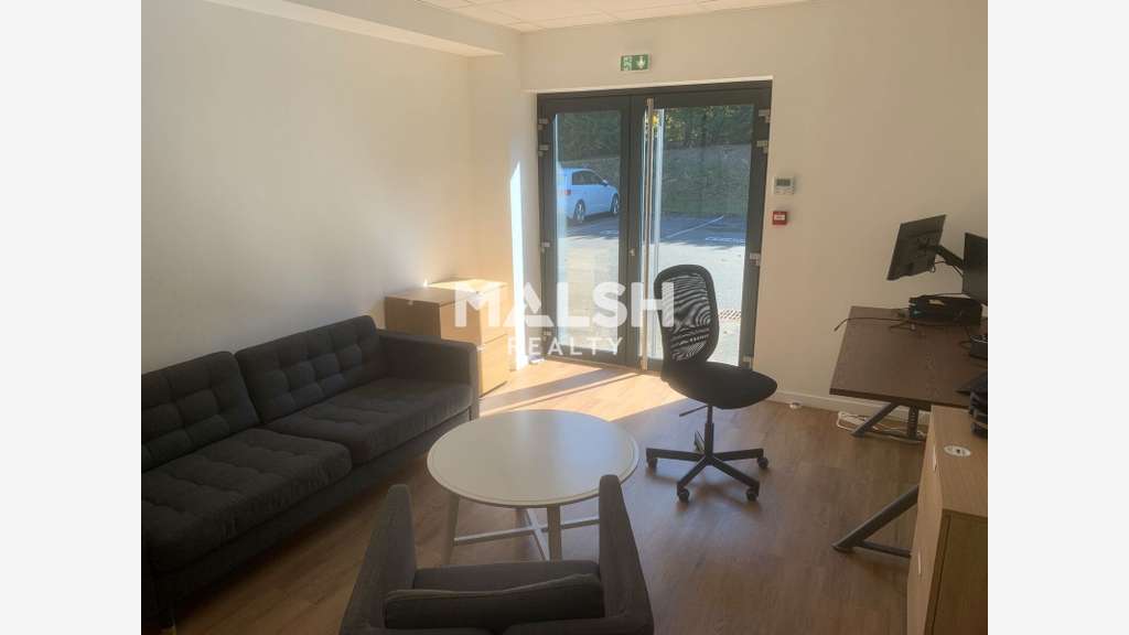 A louer bureaux 205m² à Rillieux la Pape