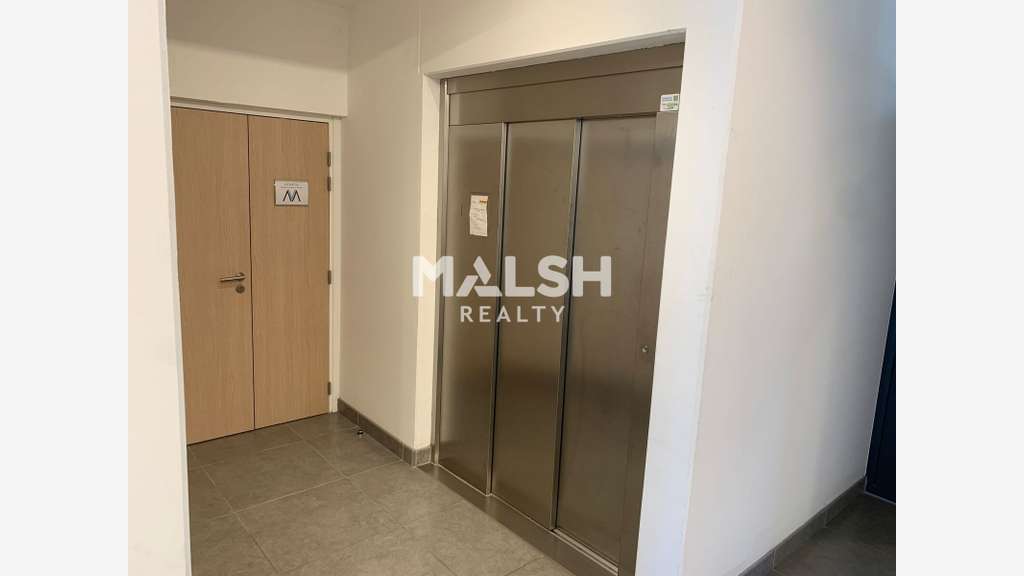 A louer bureaux 235m² à Rillieux-la-Pape