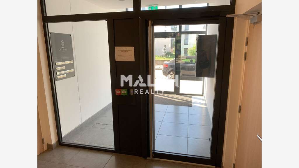 A louer bureaux 235m² à Rillieux-la-Pape