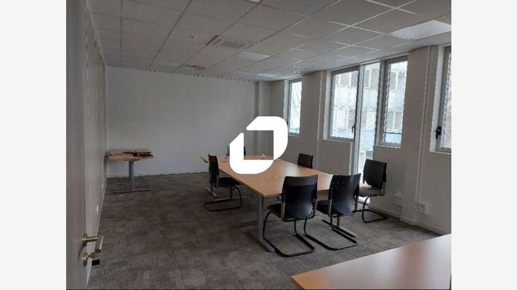 A louer Bureaux 283m² Rillieux la pape