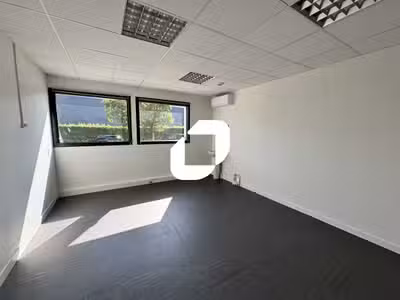 A louer Bureaux 576m² Rillieux la pape