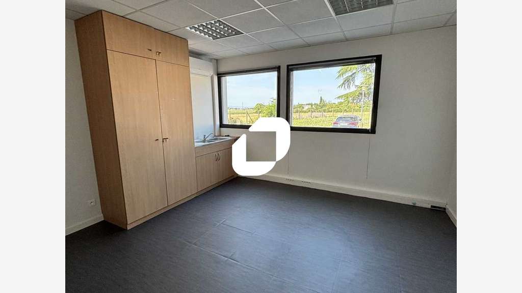 A louer Bureaux 576m² Rillieux la pape