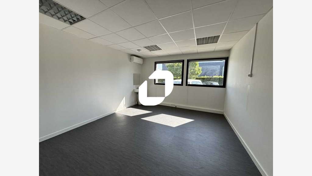 A louer Bureaux 576m² Rillieux la pape