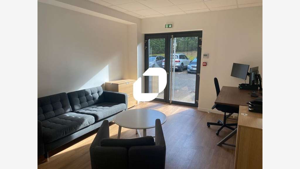 A louer Bureaux 205m² Rillieux la pape