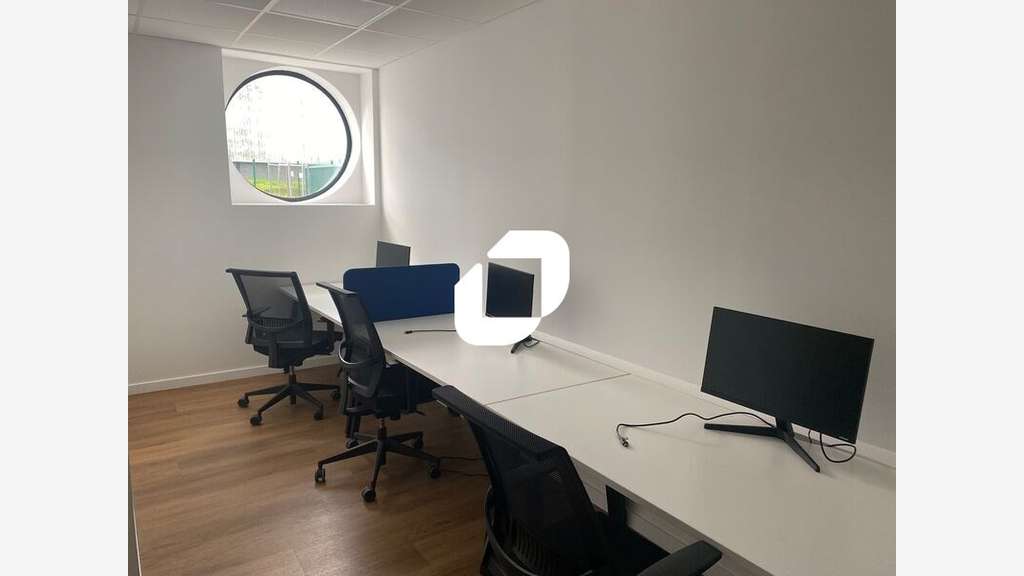 A louer Bureaux 205m² Rillieux la pape