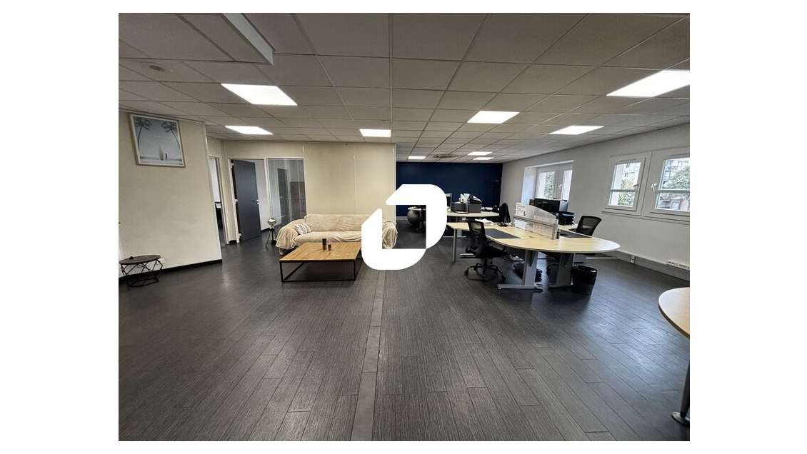 A louer Bureaux 249m² Ris orangis