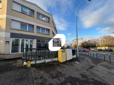 A louer Bureaux 112m² Ris orangis